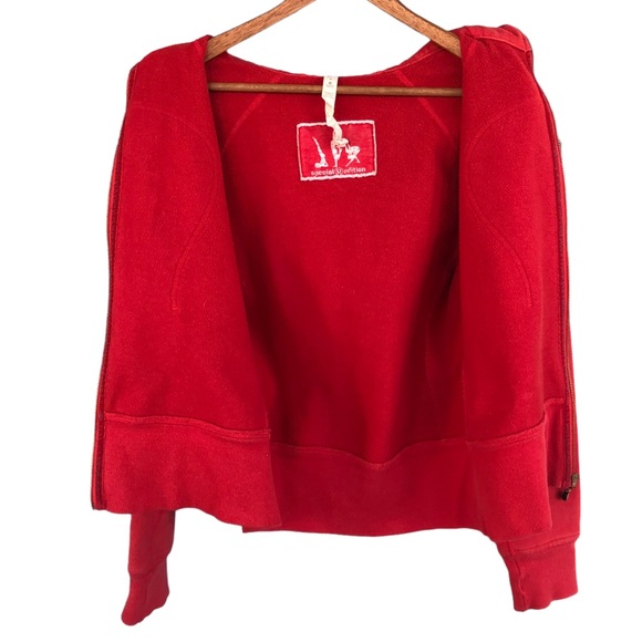 Lululemon Athletica Canada Scuba Hoodie Size 8 Red White Jacket Rare HTF - Picture 9 of 11